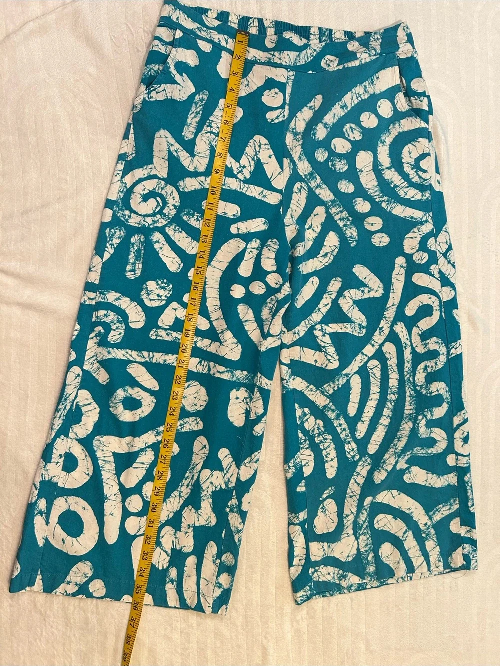 Haute Hippie Teal and Cream Abstract Set